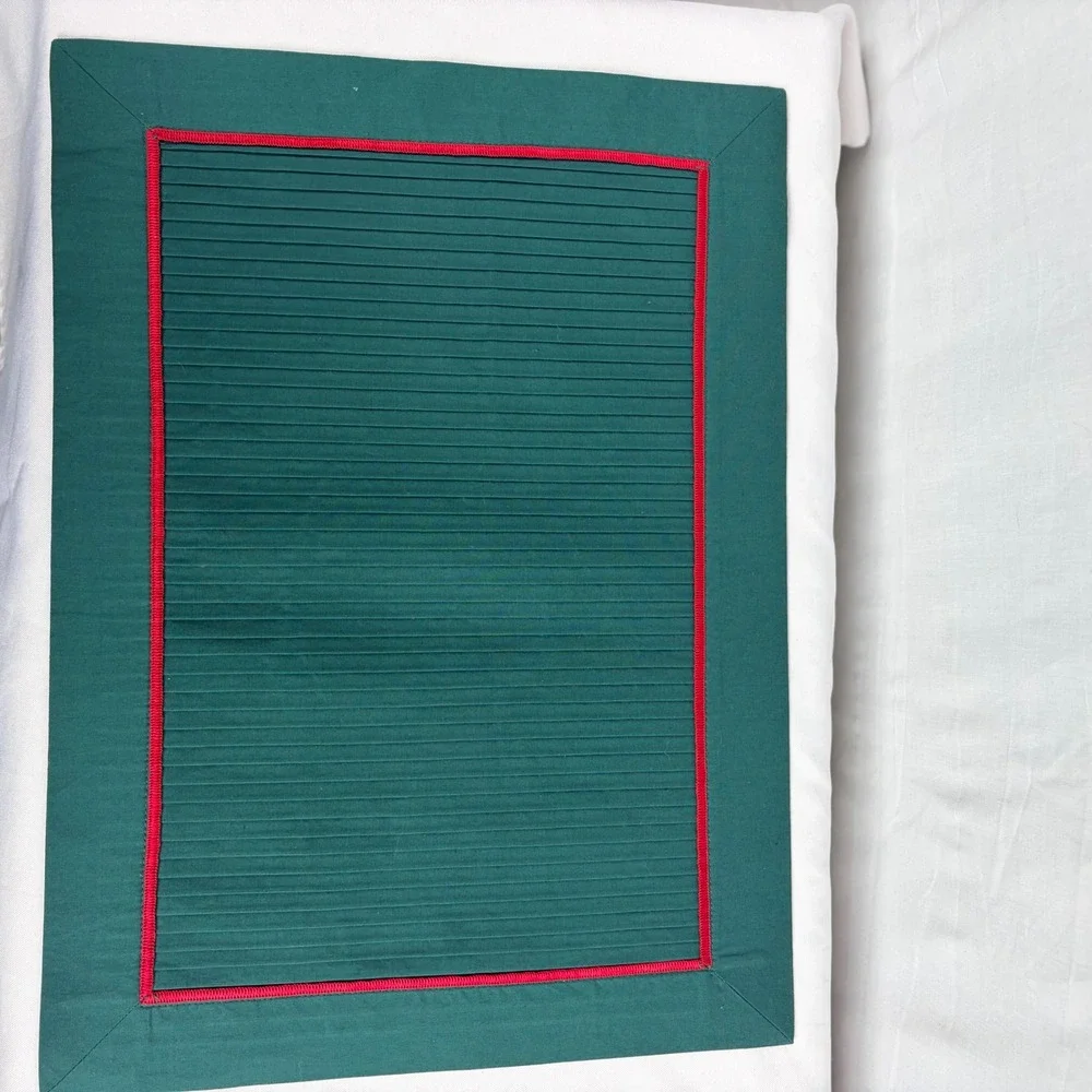 Set of 6 Forest Green Pleated Cotton Placemats with‎ Red Embroidered Trim Trim